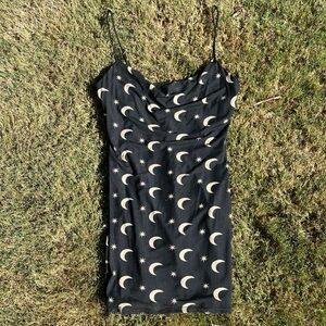 Black and yellow moon and star dress, perfect for halloween